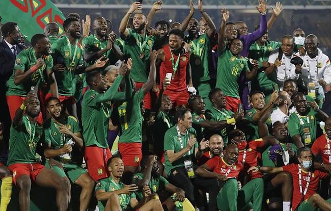 结束5年中超之旅！长春亚泰提前1轮降入中甲（结束中超五年征程，长春亚泰提前一轮降入中甲）