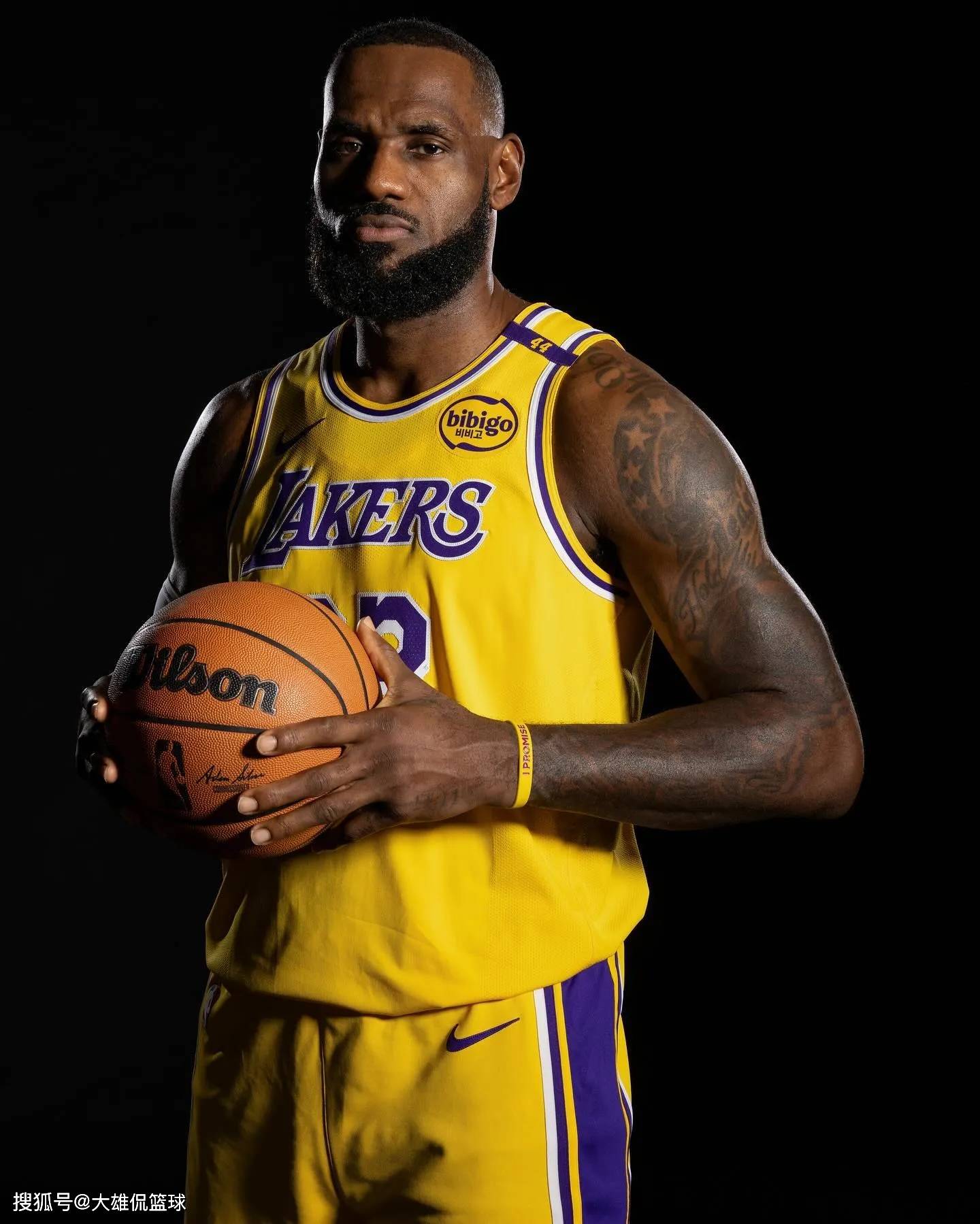 伊恩-赖特：媒体批评贝林会持续到世界杯，因为他们要制造争议（伊恩-赖特：媒体为制造争议将持续批评贝林至世界杯）