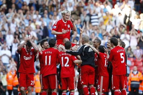 巴萨2-1逆转法兰克福，孔德头球双响，亚马尔、拉什福德送助攻（巴萨2-1逆转法兰克福，孔德头槌梅开二度，亚马尔与拉什福德奉献助攻）