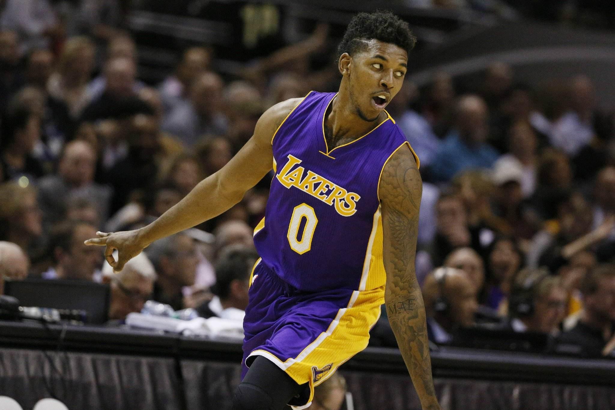 海牛外援兰克尔·泽：我拒绝了续约，不想留在拖欠工资的球队（海牛外援兰克尔·泽：已拒绝续约，不愿再为欠薪球队效力）