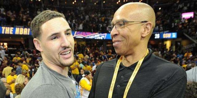 告别林皇！从被骂退役球员到联赛MVP，林加德在首尔FC的辉煌两年与未来挑战（送别林皇：从被指退役边缘到联赛MVP，林加德在首尔FC的两年高光与前路挑战）